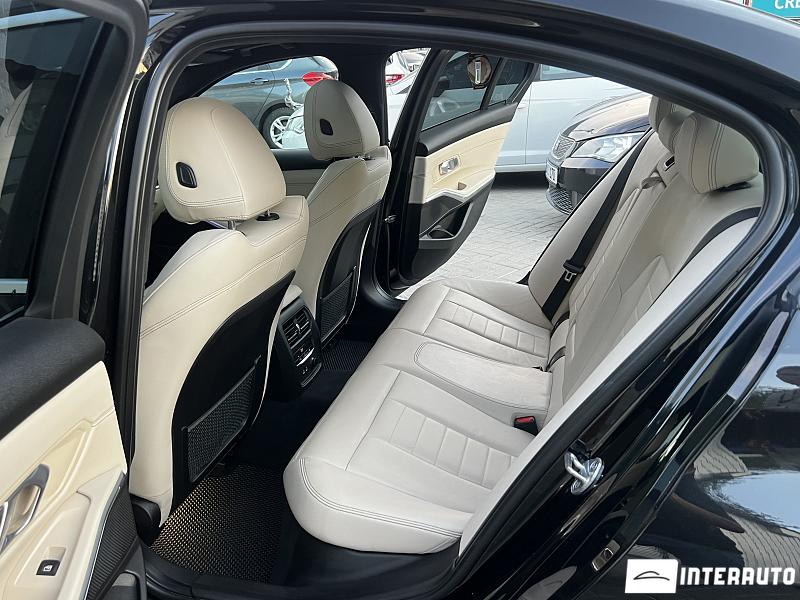 BMW 330 9 bmw 330 2019