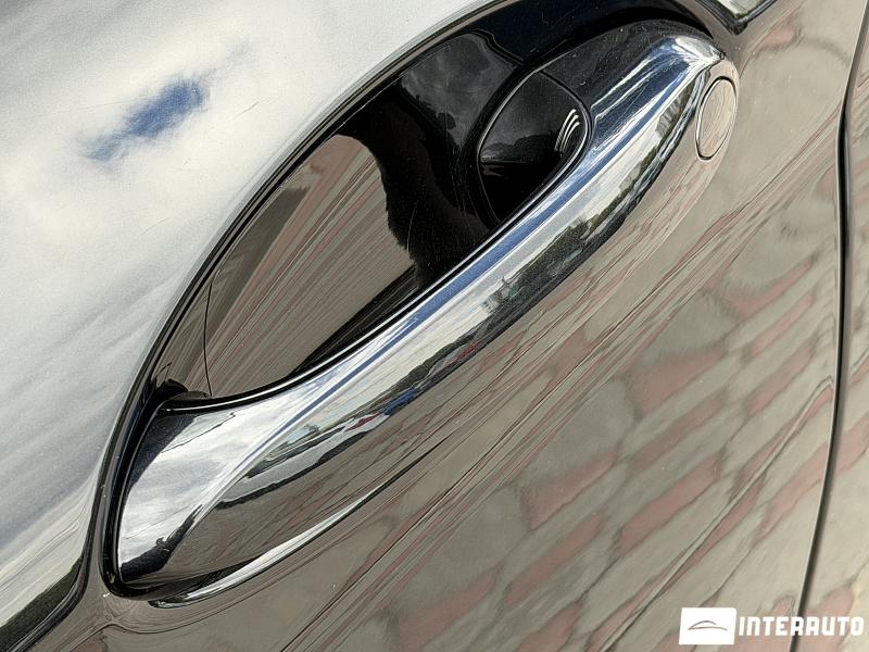 BMW X4 2.0D 5 bmw x4 2.0d 2019