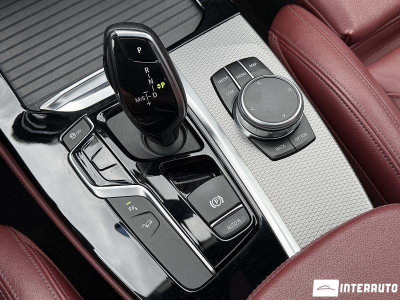 BMW X4 2.0D 15 bmw x4 2.0d 2019