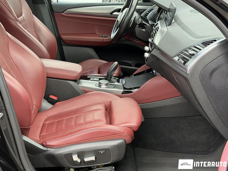 BMW X4 2.0D 8 bmw x4 2.0d 2019