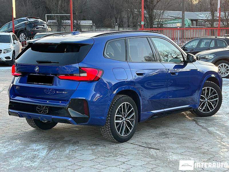 BMW X1 2.0i 2 bmw x1 2.0i 2023