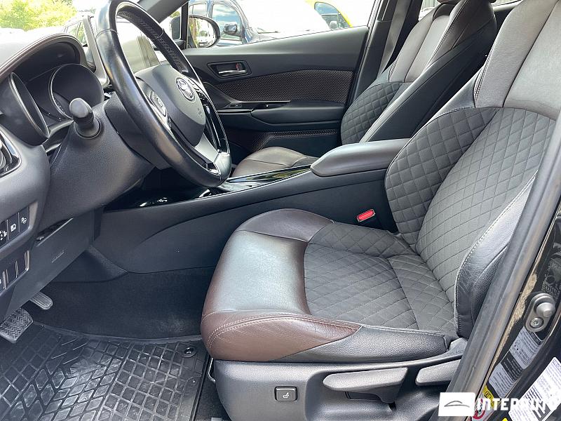 Toyota C-HR 6 toyota c-hr 2017