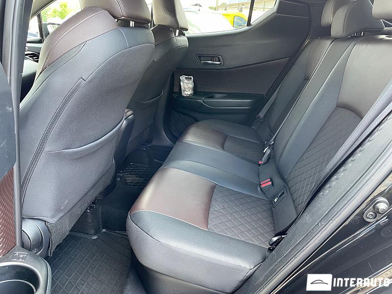 Toyota C-HR 18 toyota c-hr 2017