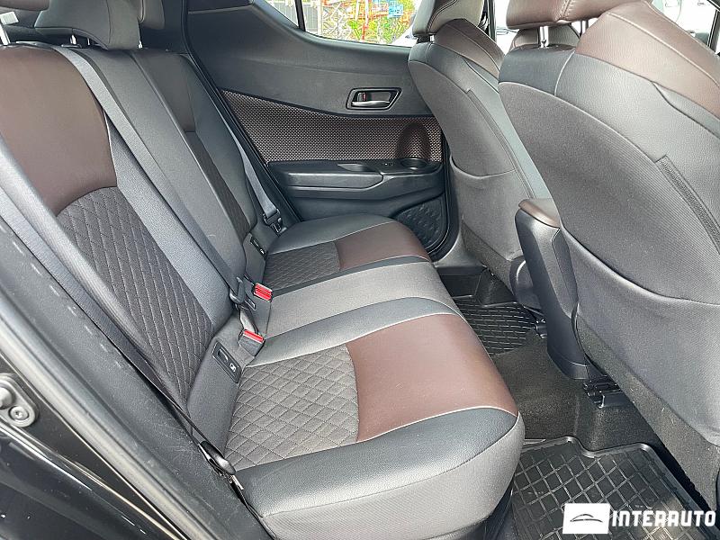 Toyota C-HR 17 toyota c-hr 2017