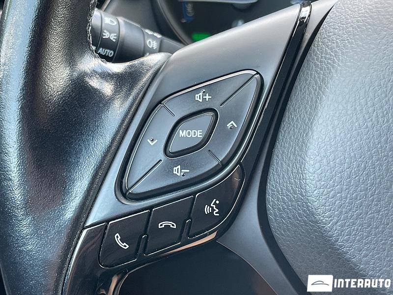 Toyota C-HR 10 toyota c-hr 2017