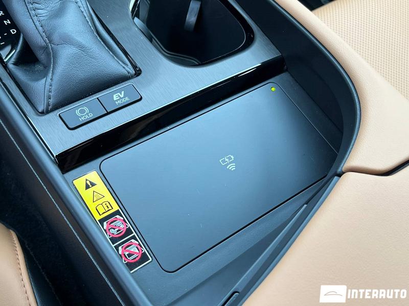 Lexus ES 300h 16 lexus es 300h 2023