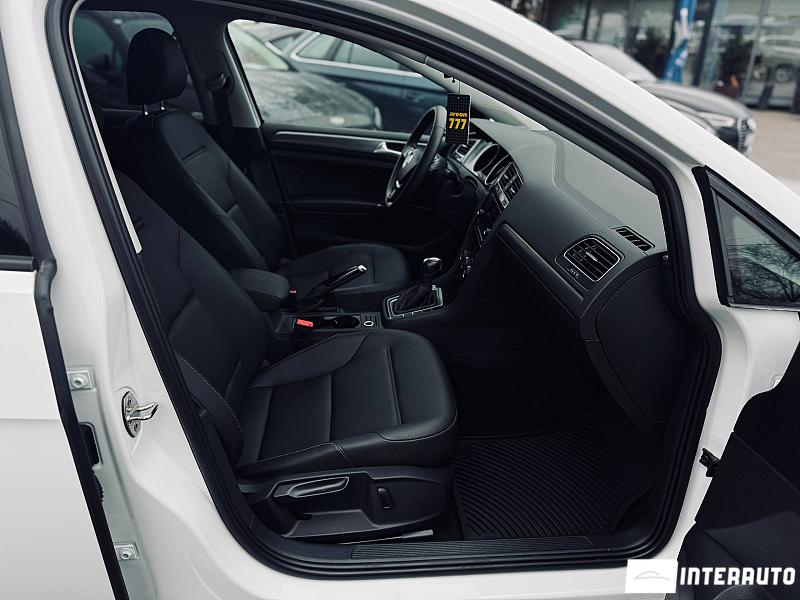 Volkswagen Golf 16 volkswagen golf 2020