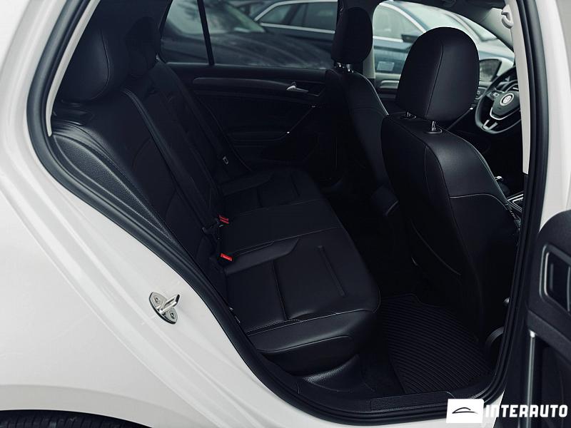 Volkswagen Golf 15 volkswagen golf 2020