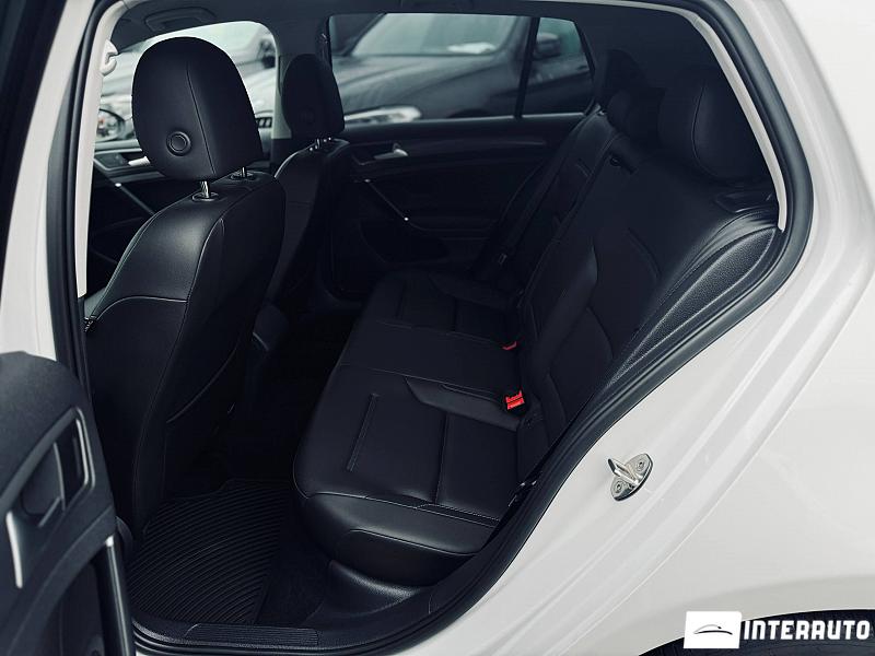 Volkswagen Golf 13 volkswagen golf 2020