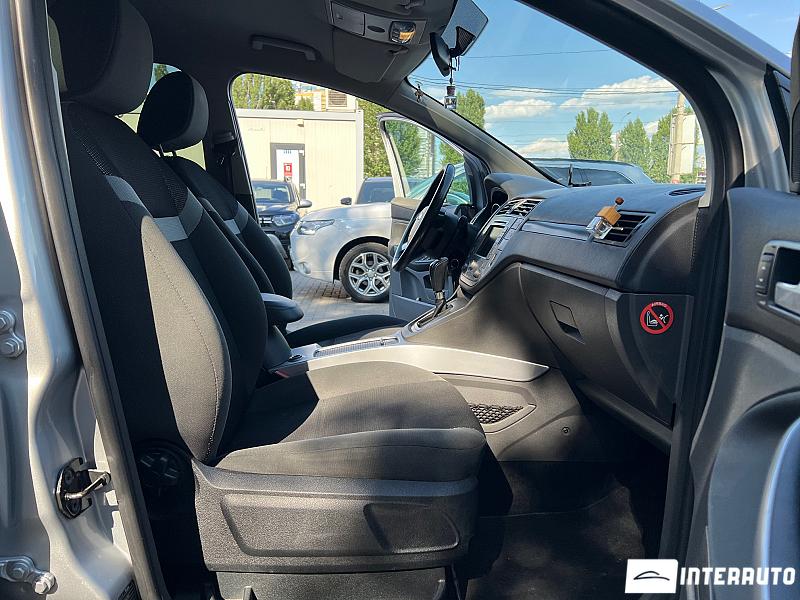 Ford Kuga 13 ford kuga 2012