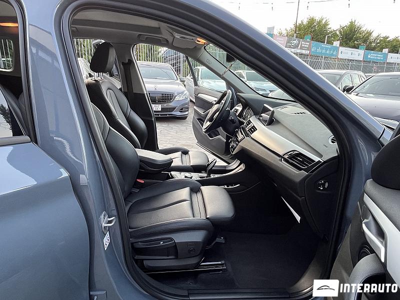 BMW X1 1.6D 16 bmw x1 1.6d 2020