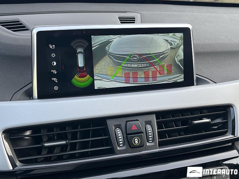 BMW X1 1.6D 11 bmw x1 1.6d 2020