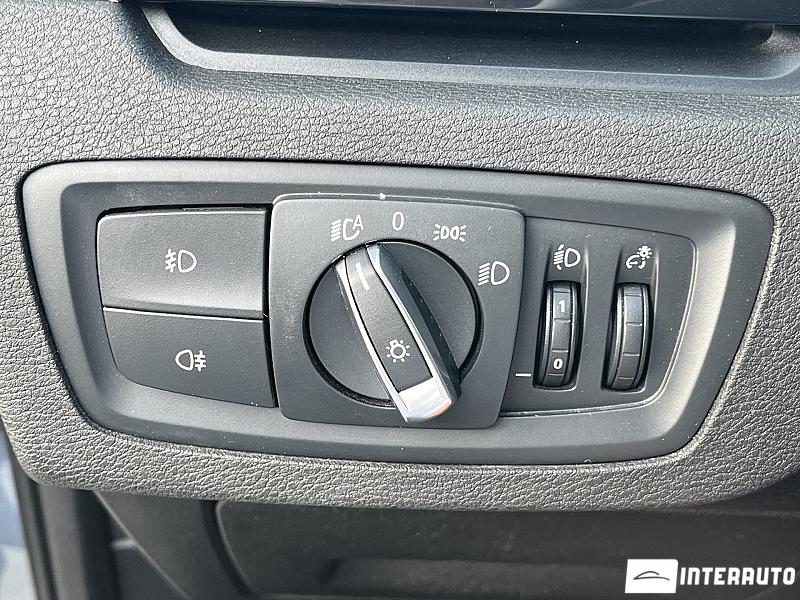 BMW X1 1.6D 7 bmw x1 1.6d 2020