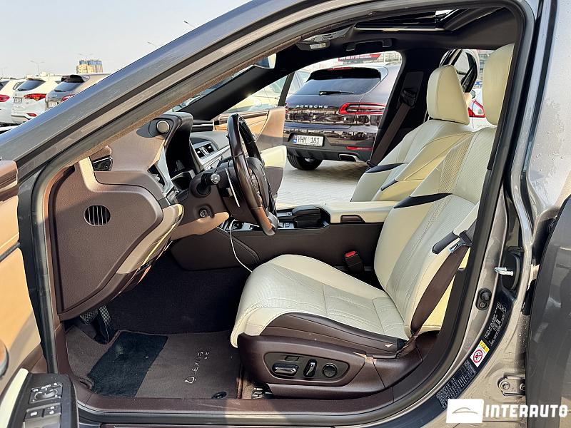 Lexus ES 300h 5 lexus es 300h 2019