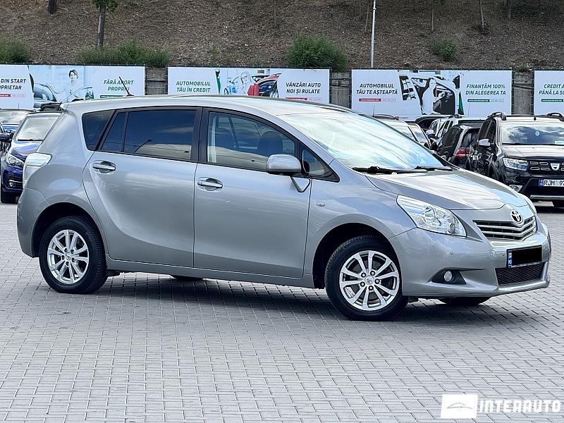 toyota corolla verso 2011