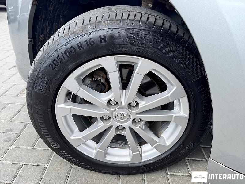 Toyota Corolla Verso 15 toyota corolla verso 2011