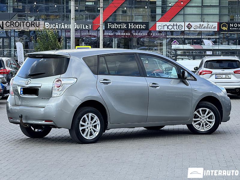 Toyota Corolla Verso 3 toyota corolla verso 2011