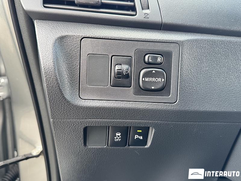 Toyota Corolla Verso 16 toyota corolla verso 2011