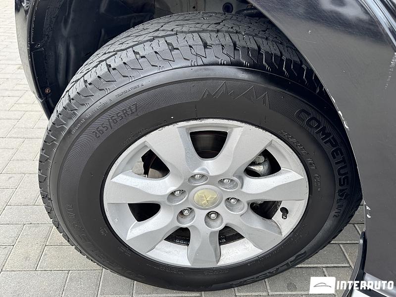 Mitsubishi Pajero 17 mitsubishi pajero 2009