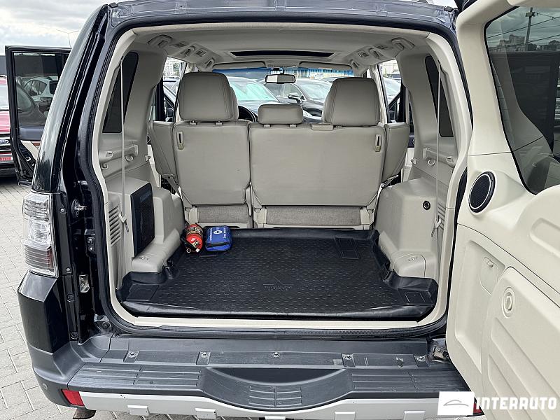 Mitsubishi Pajero 22 mitsubishi pajero 2009