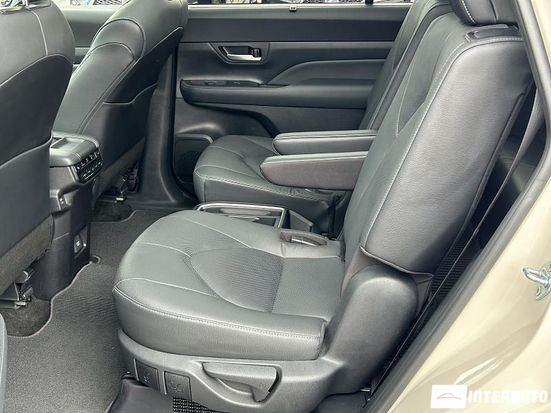 Toyota Grand Highlander 21 toyota grand highlander 2024