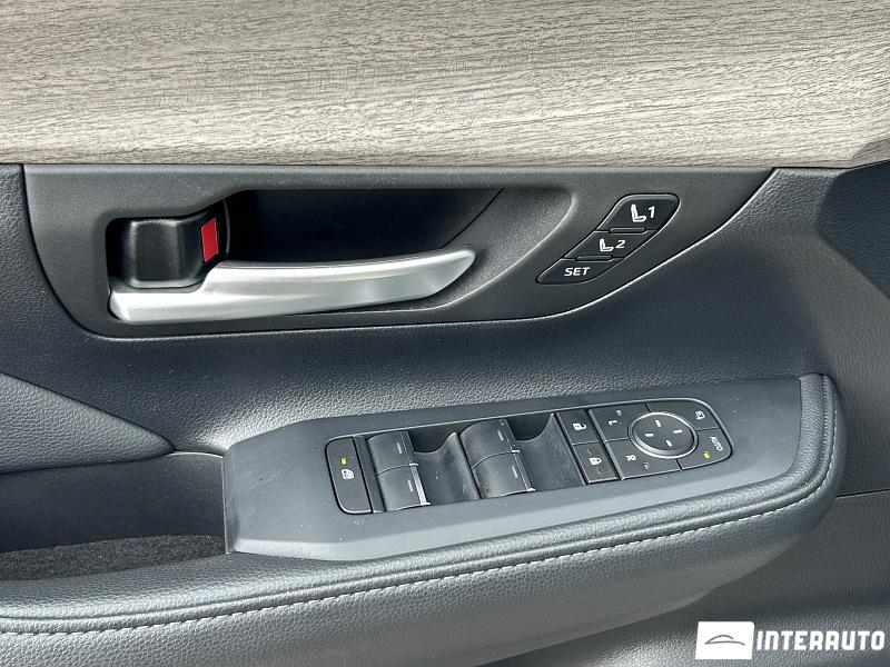 Toyota Grand Highlander 8 toyota grand highlander 2024