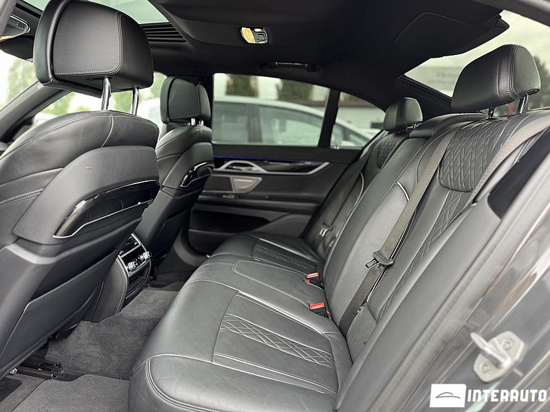 BMW 745e 21 bmw 745e 2020