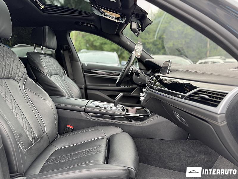 BMW 745e 24 bmw 745e 2020