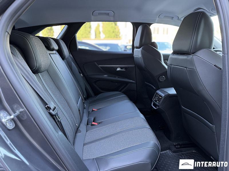 Peugeot 3008 18 peugeot 3008 2020