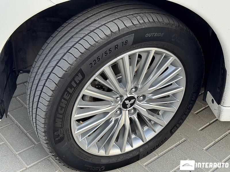 Mitsubishi Outlander 17 mitsubishi outlander 2019