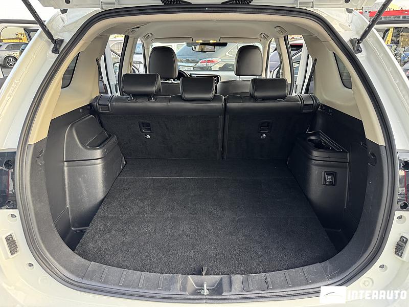 Mitsubishi Outlander 21 mitsubishi outlander 2019