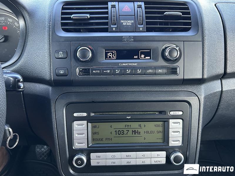 Skoda Fabia 11 skoda fabia 2011