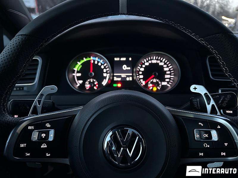 Volkswagen Golf GTE 12 volkswagen golf gte 2015