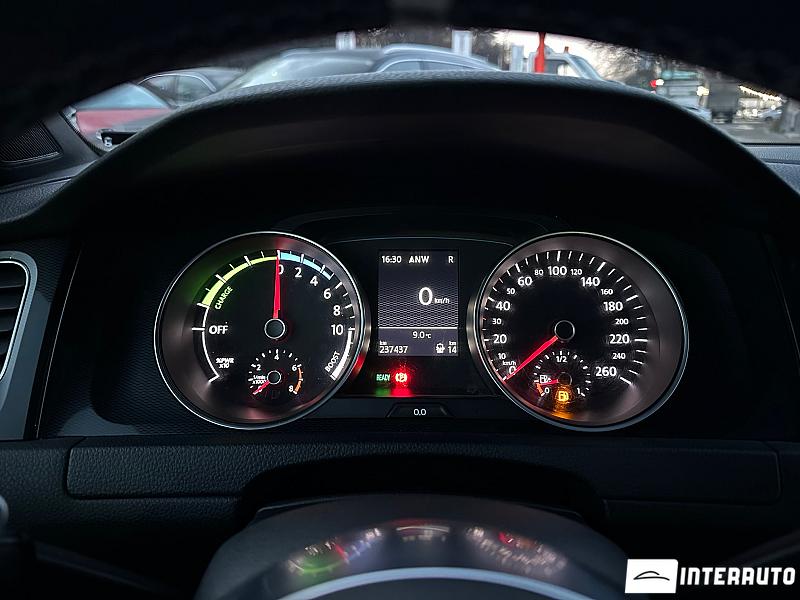 Volkswagen Golf GTE 11 volkswagen golf gte 2015