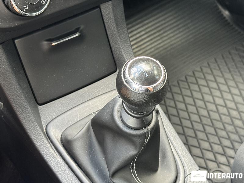 Toyota Corolla 12 toyota corolla 2016