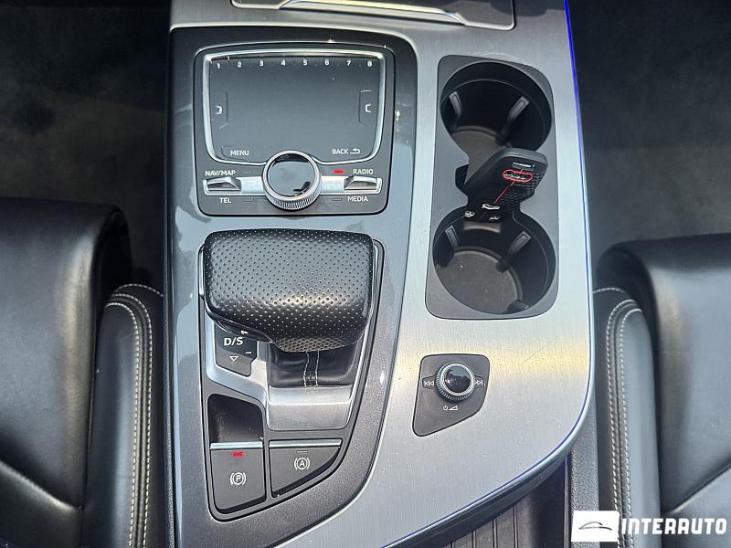 Audi Q7 E-Tron 12 audi q7 e-tron 2016