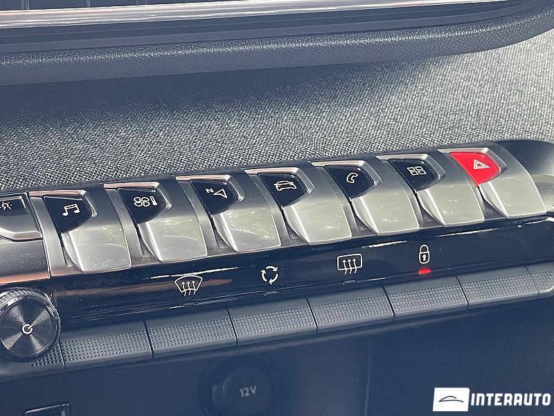 Peugeot 5008 12 peugeot 5008 2018