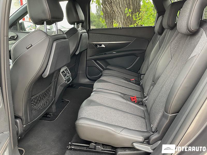 Peugeot 5008 17 peugeot 5008 2018