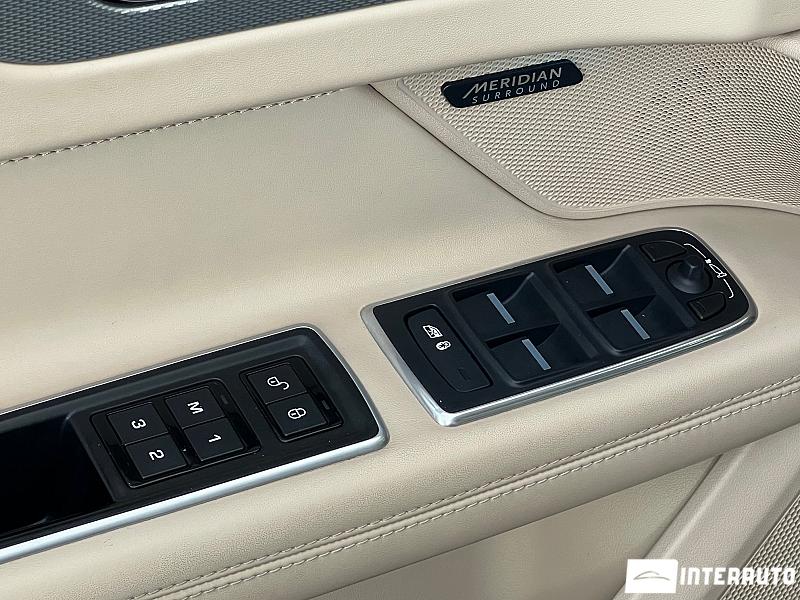 Jaguar XF 17 jaguar xf 2018