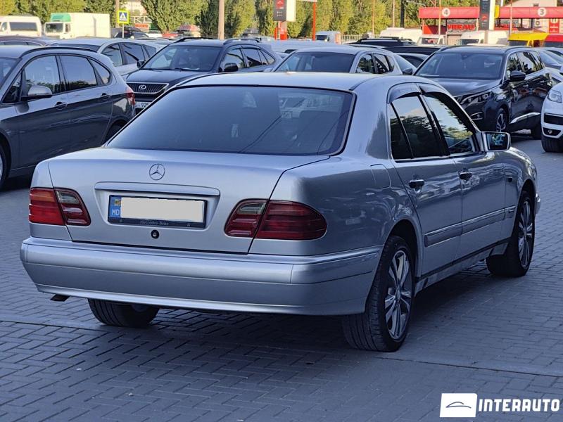 Mercedes E 200 4 mercedes e 200 1997