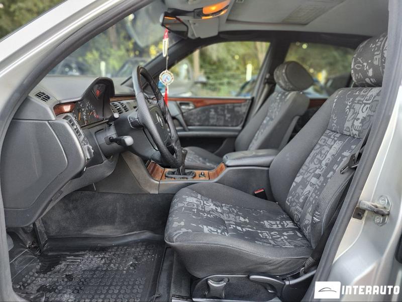 Mercedes E 200 5 mercedes e 200 1997