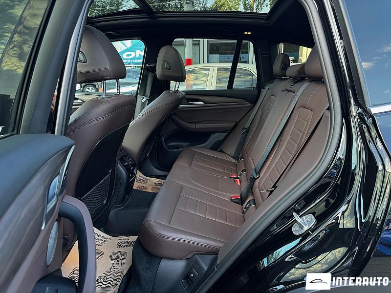 BMW X3 3.0i 7 bmw x3 3.0i 2019