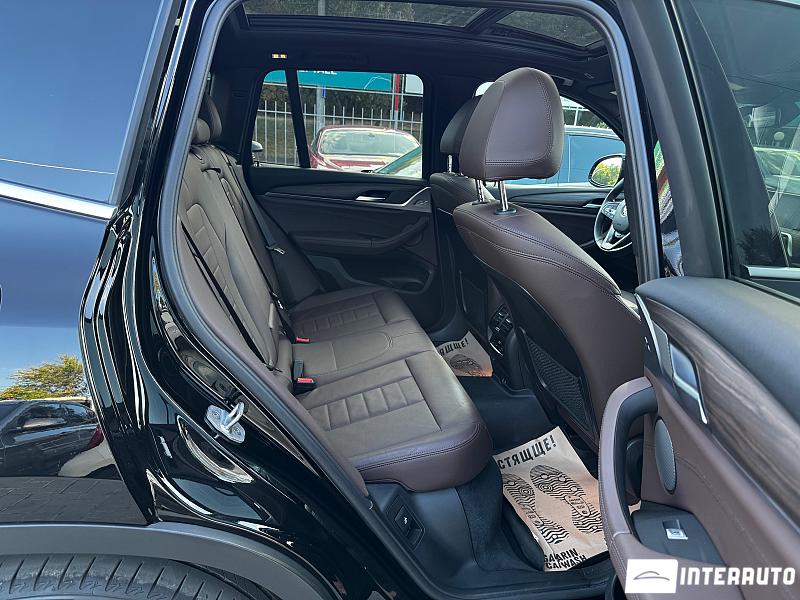 BMW X3 3.0i 8 bmw x3 3.0i 2019