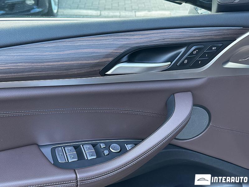 BMW X3 3.0i 18 bmw x3 3.0i 2019