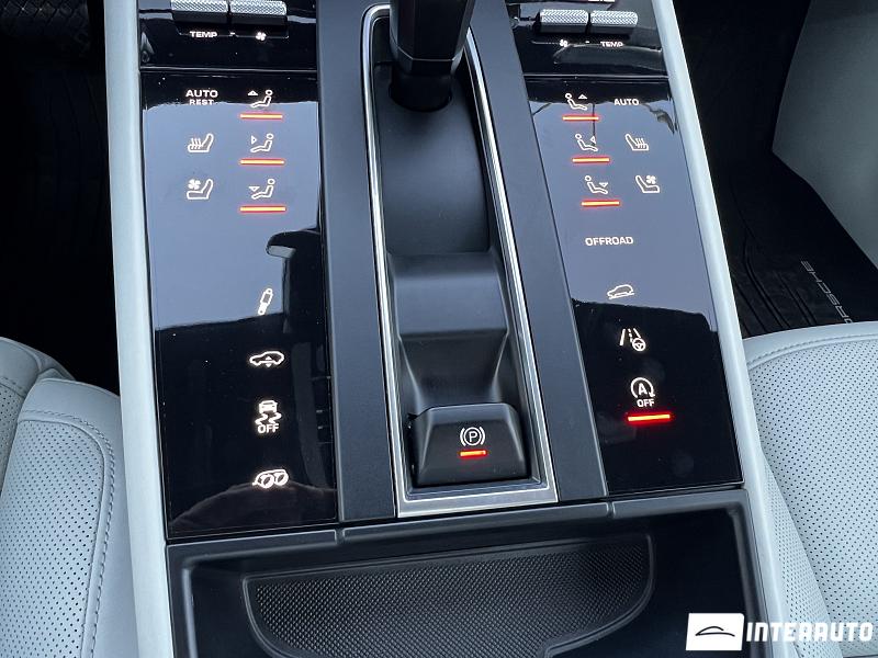 Porsche Macan GTS 16 porsche macan gts 2023