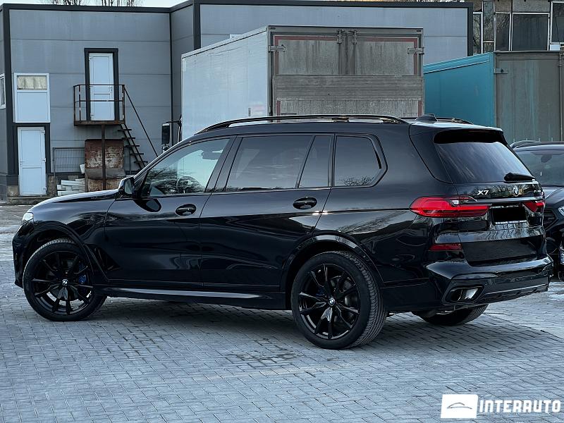 BMW X7 4.0i 2 bmw x7 4.0i 2023