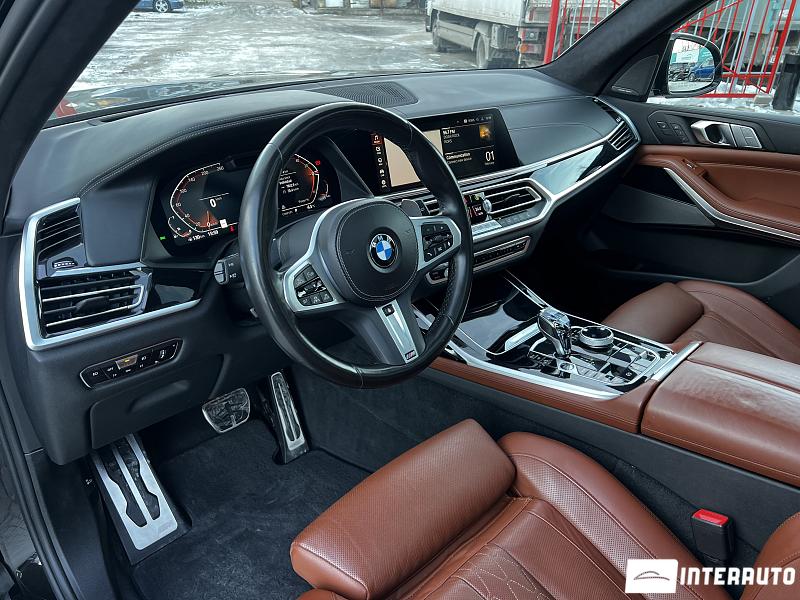 BMW X7 4.0i 8 bmw x7 4.0i 2023