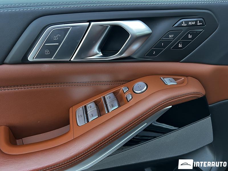 BMW X7 4.0i 17 bmw x7 4.0i 2023