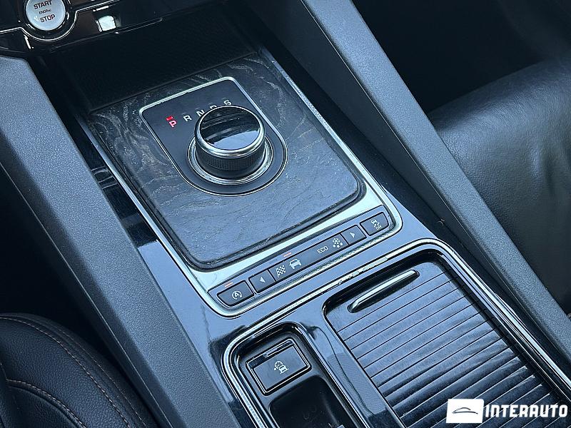 Jaguar F-Pace 15 jaguar f-pace 2017