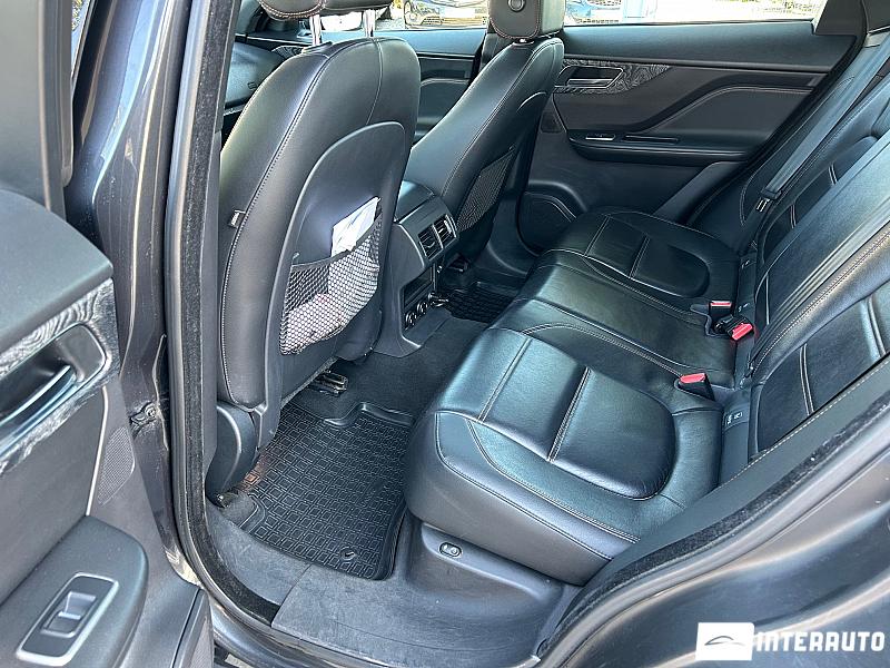 Jaguar F-Pace 17 jaguar f-pace 2017